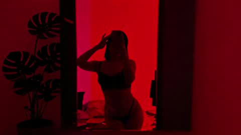 Snapshot of meggan_foxxy chatting on May 2026 06:46:02 PM meggan_foxxy online show from May 2026 06:46:02 PM