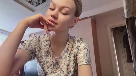 Snapshot of megganskurski chatting on February 2026 08:12:01 AM Mia online show from February 2026 08:12:01 AM