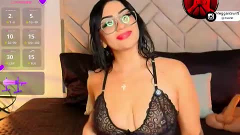 Snapshot of megganswift_ chatting on July 2026 05:09:02 AM Megan 3 online show from July 2026 05:09:02 AM