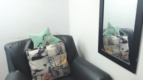 Snapshot of meghan_cherrys chatting on February 2025 06:56:01 AM meghan online show from February 2025 06:56:01 AM