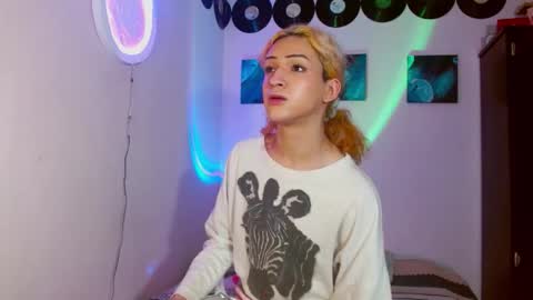 Snapshot of meghan_devil_ chatting on December 2025 07:50:02 AM meghan_devil_ online show from December 2025 07:50:02 AM