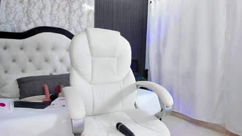 Snapshot of meghan_falcon chatting on January 2025 04:34:01 PM Meghan  online show from January 2025 04:34:01 PM