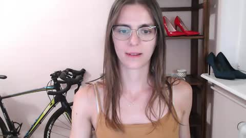 Megi online show from March 2026 08:08:02 PM