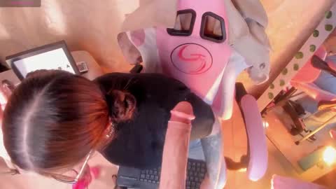 MELISSA online show from March 2025 11:00:02 AM