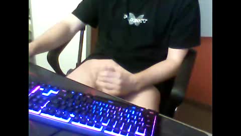 Snapshot of meks5544 chatting on February 2025 10:42:02 PM meks5544 online show from February 2025 10:42:02 PM