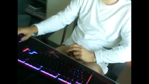 Snapshot of meks5544 chatting on September 2025 11:37:02 AM meks5544 online show from September 2025 11:37:02 AM