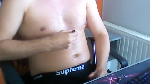 Snapshot of meks5544 chatting on July 2026 05:39:01 PM meks5544 online show from July 2026 05:39:01 PM