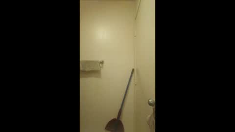 Snapshot of mel_hart_jr chatting on May 2026 08:10:02 PM mel_hart_jr online show from May 2026 08:10:02 PM