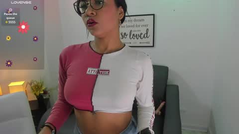 melan_owen online show from February 2025 11:19:02 AM