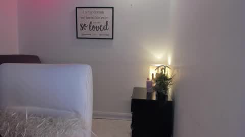 melan_owen online show from November 2025 10:50:02 AM