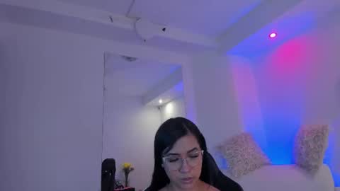 melan_owen online show from July 2026 02:53:01 PM