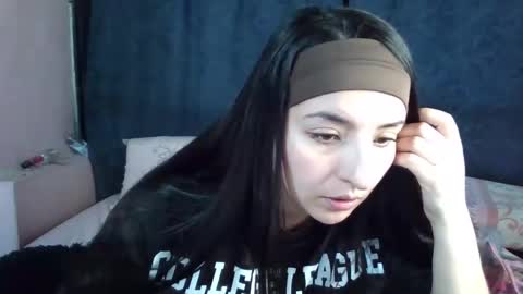 Snapshot of melani1103 chatting on November 2025 01:29:02 AM melani1103 online show from November 2025 01:29:02 AM