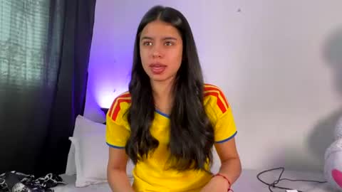 Snapshot of melani_bear chatting on July 2026 12:09:01 PM MELANI online show from July 2026 12:09:01 PM
