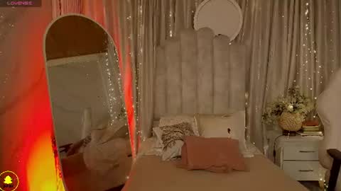 Snapshot of melani_sunny chatting on June 2026 11:51:02 PM Melani sunny online show from June 2026 11:51:02 PM