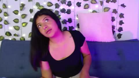 melanie online show from May 2026 10:27:01 PM