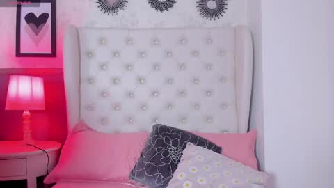 Melanie online show from February 2025 11:43:02 AM