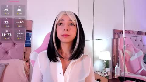 Snapshot of melanie__hills chatting on January 2026 11:36:02 AM Melanie online show from January 2026 11:36:02 AM