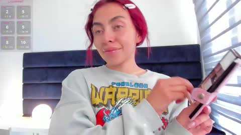 Melanie roux  online show from March 2026 12:11:01 PM