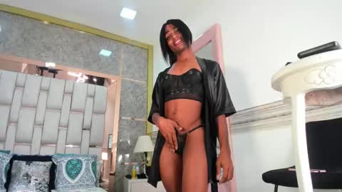 Snapshot of melanie_st4r chatting on January 2026 04:28:01 AM MELANIE online show from January 2026 04:28:01 AM