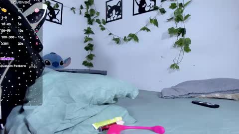 Melanie online show from October 2025 09:42:02 PM