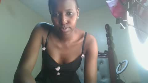 melaninblue online show from December 2025 07:55:01 PM