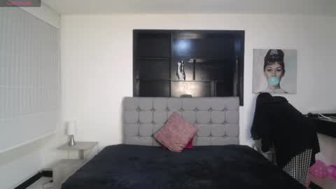 melanny_petite online show from May 2026 12:22:02 PM