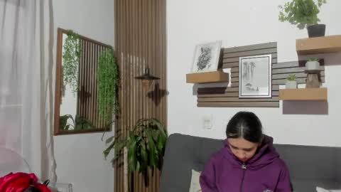 Melany online show from February 2026 11:09:01 AM