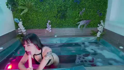 Melany online show from January 2025 03:11:01 PM