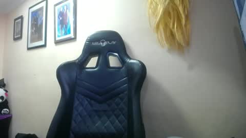 melany online show from March 2025 12:48:01 PM