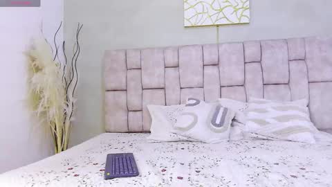 Melany online show from May 2026 01:38:02 PM