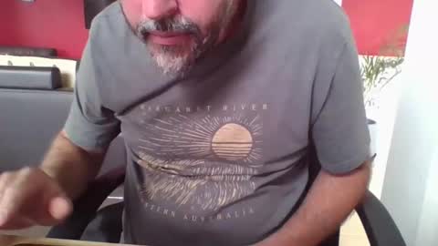 Snapshot of melbguy_075 chatting on January 2025 03:04:02 AM melbguy_075 online show from January 2025 03:04:02 AM