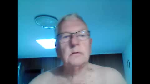 Snapshot of melbourne000 chatting on November 2025 01:15:02 AM melbourne000 online show from November 2025 01:15:02 AM