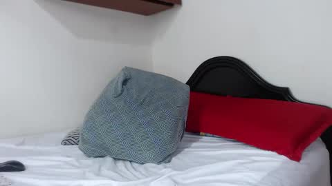 Snapshot of melihotxxx chatting on March 2025 03:02:01 PM melihotxxx online show from March 2025 03:02:01 PM