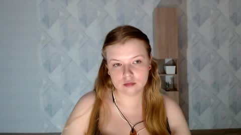 Snapshot of melina_beauty chatting on May 2026 10:29:01 PM Melina online show from May 2026 10:29:01 PM