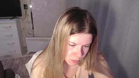Snapshot of melissa__ray chatting on January 2025 02:32:01 AM Melissa  Ray online show from January 2025 02:32:01 AM