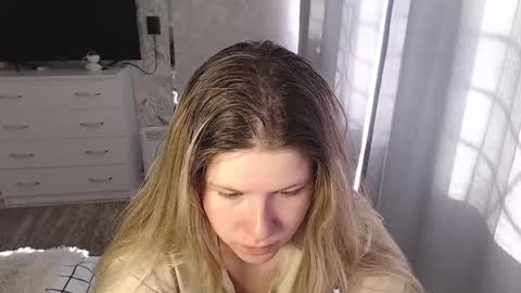 Snapshot of melissa__ray chatting on March 2025 08:05:02 AM Melissa  Ray online show from March 2025 08:05:02 AM