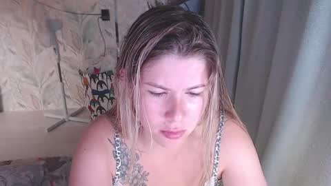 Snapshot of melissa__ray chatting on September 2025 06:40:01 PM Melissa  Ray online show from September 2025 06:40:01 PM