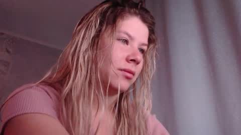 Snapshot of melissa__ray chatting on September 2025 01:49:01 AM Melissa  Ray online show from September 2025 01:49:01 AM