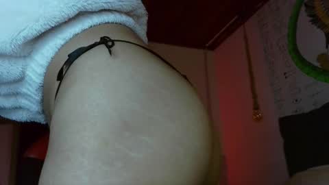 Snapshot of melissa_dolce chatting on April 2026 02:51:02 AM michell online show from April 2026 02:51:02 AM