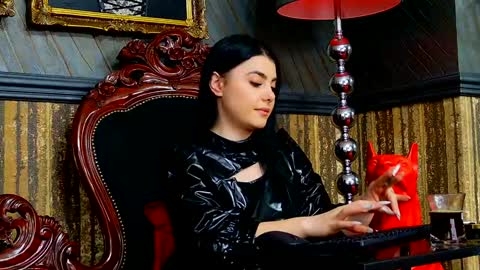 Snapshot of melissa_glow chatting on February 2025 01:53:02 PM Melissa online show from February 2025 01:53:02 PM