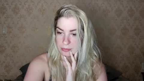 Snapshot of melissa_s2 chatting on June 2026 02:01:01 AM Melissa online show from June 2026 02:01:01 AM