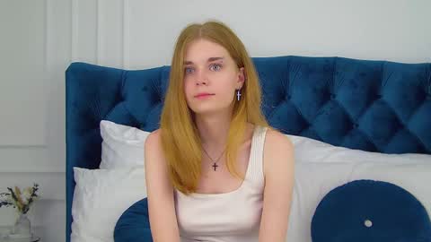 Melisa online show from October 2025 06:30:01 PM