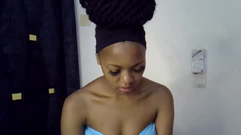 Snapshot of melissah_hot chatting on May 2026 03:42:02 PM melissah_hot online show from May 2026 03:42:02 PM