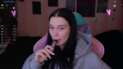 Snapshot of mella_freya chatting on January 2025 09:45:01 PM Freya  IM NONUDE online show from January 2025 09:45:01 PM