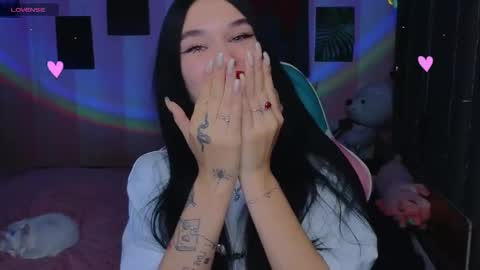 Snapshot of mella_freya chatting on September 2025 10:57:01 PM Freya  IM NONUDE online show from September 2025 10:57:01 PM