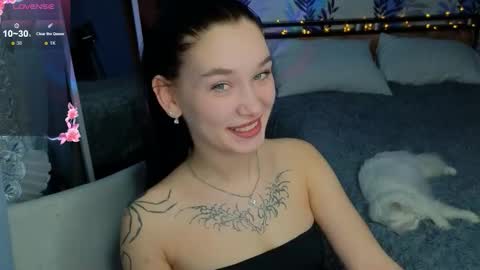 Snapshot of mella_freya chatting on March 2026 09:52:01 PM Freya IM NONUDE online show from March 2026 09:52:01 PM