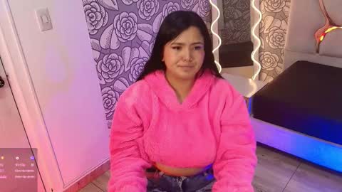 Snapshot of mellani_tay chatting on February 2025 03:02:02 AM Mellani  online show from February 2025 03:02:02 AM