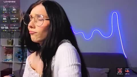 mellhyees online show from January 2026 05:27:02 PM