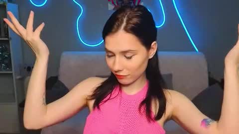 mellhyees online show from February 2026 05:22:02 PM