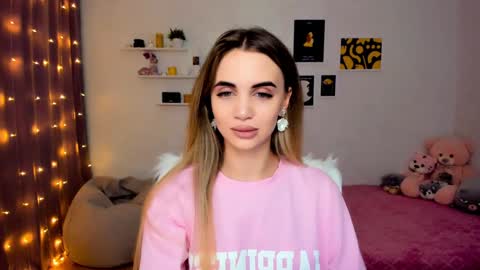 Snapshot of mellifluoustess chatting on December 2024 09:00:01 PM Tessa online show from December 2024 09:00:01 PM